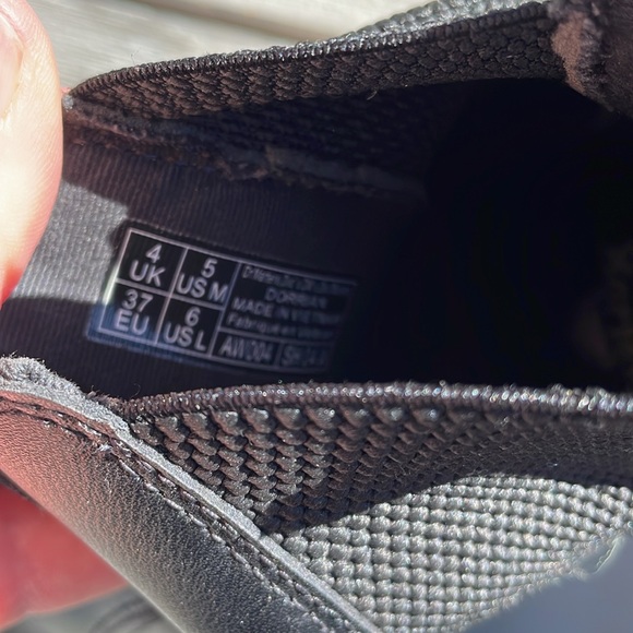 Like New Dr Martens Unisex Dorrian Standard Fit Boots in Black 5M - 6W - Picture 4 of 4